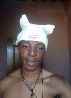 Yaya - Male escort in Johannesburg Photo 3 of 5