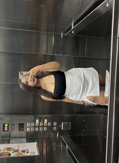 Yaya - masseuse in Gurgaon Photo 3 of 4