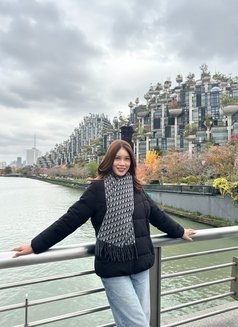 Yaya - puta in Phuket Photo 6 of 7