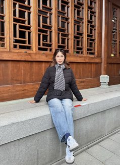 Yaya - puta in Phuket Photo 7 of 7