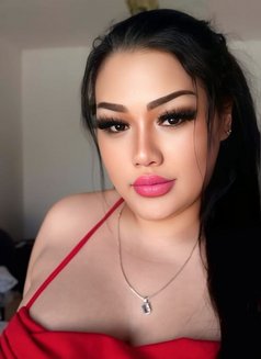 Yaya - escort in Şalālah Photo 5 of 8