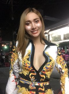 Yaya - Transsexual escort in Bangkok Photo 9 of 17