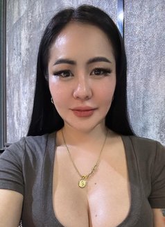 Tara Thailand Massag ass fuck - puta in Nairobi Photo 10 of 13