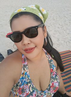 Yayafatlady - puta in Phuket Photo 15 of 15