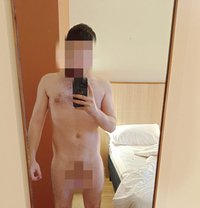 ‬‏Yazan is for married couples, men, wom - Acompañantes masculino in Dubai