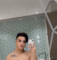 Yazan - Male escort in Dubai