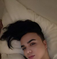 Yazan - Male escort in Dubai