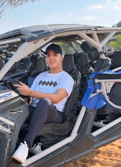 Yazan - Acompañantes masculino in Dubai Photo 6 of 7