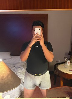 Yazan - Acompañantes masculino in Dubai Photo 7 of 7