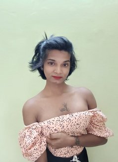 Yazhini Shemale New N Madiwala - Acompañantes transexual in Bangalore Photo 8 of 25