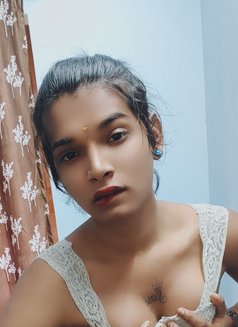 Yazhini Shemale New N Madiwala - Acompañantes transexual in Bangalore Photo 13 of 25