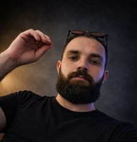 Yazin - Male escort in Beirut