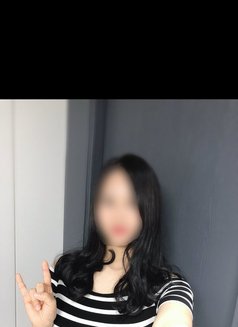 Ye Jin - escort in Seoul Photo 3 of 8