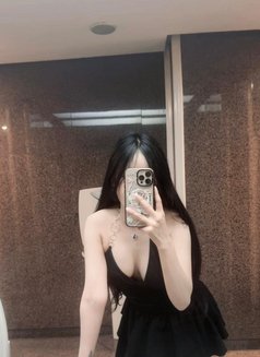 Yejin Foreigner Friendly - escort in Seoul Photo 2 of 3