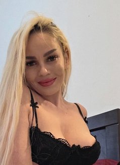 Yelena - escort in Dubai Photo 10 of 13