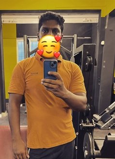 Yellove - Male escort in Chennai Photo 1 of 2