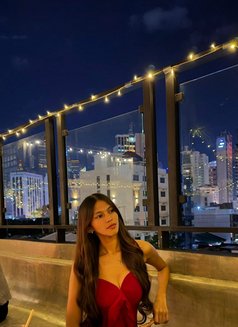 Yên Party girl - escort in Hong Kong Photo 5 of 15