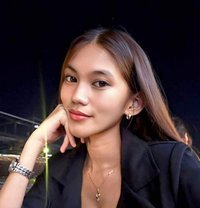 Yên Party girl - escort in Hong Kong