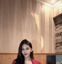 Yên Party girl - escort in Hong Kong