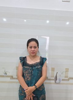 Yenny - escort in Hanoi Photo 2 of 4