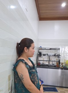 Yenny - escort in Hanoi Photo 3 of 4