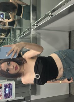 Yesly - escort in Taipei Photo 6 of 6