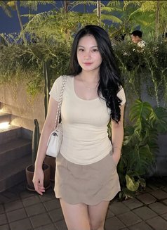 Yessa - escort in Jakarta Photo 3 of 4