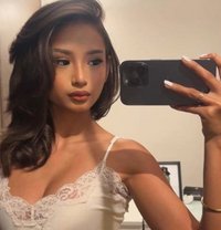 Yezzi - escort in Tokyo Photo 5 of 5