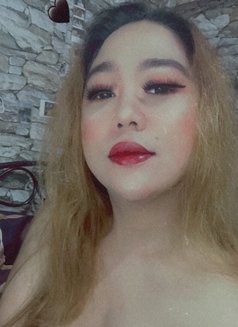 Yhana - Transsexual escort in Manila Photo 5 of 7