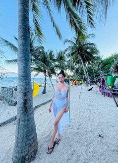 Yhanna - Transsexual escort in Manila Photo 7 of 10