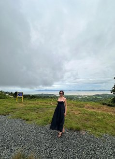 Yhanna - Transsexual escort in Manila Photo 9 of 10