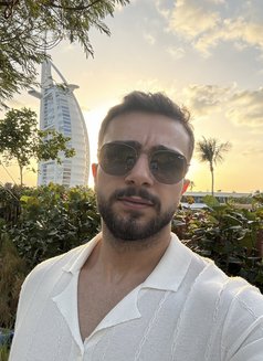 Yiğit - Male escort in İstanbul Photo 1 of 6