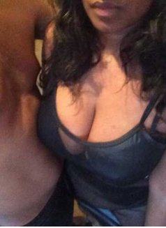Yin Yang Indian Couple - adult performer in Bangkok Photo 1 of 1