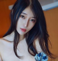 Ying - masseuse in Yiwu