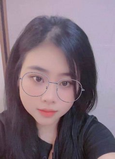 Yiuyiu - escort in Hanoi Photo 3 of 4