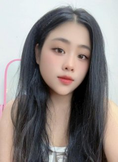 Yiuyiu - puta in Hanoi Photo 4 of 4