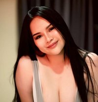 Yiyi - escort in Belgrade
