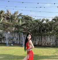 Yiyi - escort in Makati City