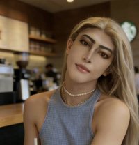Ynderyoung - Male escort in Debrecen