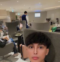 Ynderyoung - Male escort in Debrecen
