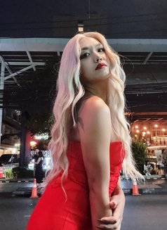 Yo Yo - Transsexual escort in Bangkok Photo 14 of 17