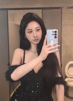 哟哟 Yo Yo - escort in Shanghai Photo 4 of 5