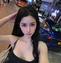 哟哟 Yo Yo - puta in Shanghai