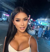 Yochi - Masajista in Phuket
