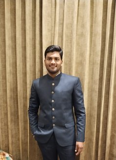 Yogesh - Male escort in Gurgaon Photo 1 of 2