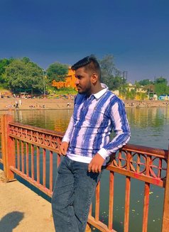 Yogi Shaaeb - Male escort in New Delhi Photo 1 of 1