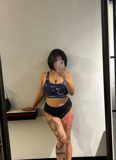 Yohan - escort in Singapore Photo 1 of 4