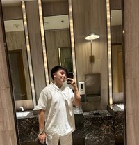 Yohan - Male escort in Makati City