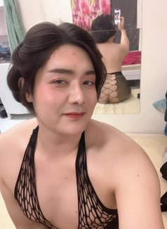 Yoko full service available - Transsexual escort in Doha Photo 9 of 9