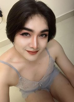 Yoko full service available - Acompañantes transexual in Doha Photo 2 of 6